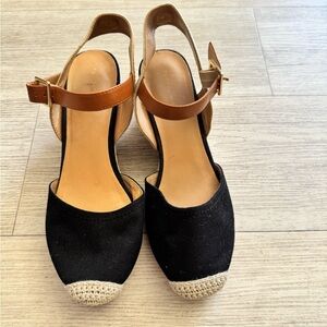 Tommy Hilfiger Black and Tan Espadrille Sandals